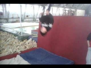 One step wallflip