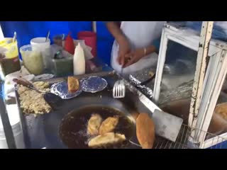 Enseñando a mi amiga rusa comer antojitos mexicanos(360p) mp4