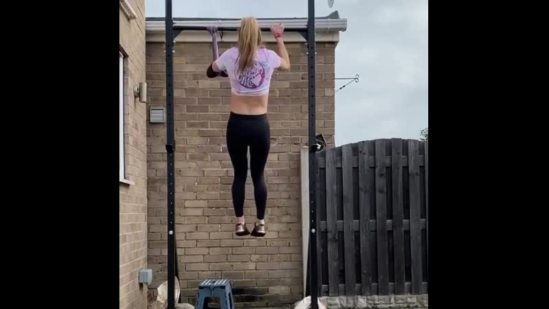 Моё уважение этой девушке, не смотря на свою травму