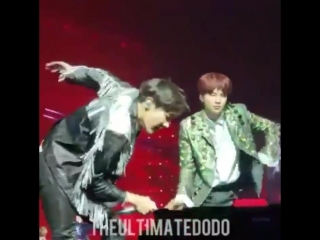 Yoongi imitating hoseoks moves in a funny way