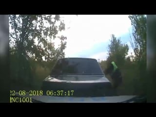 Воронеж нарушитель скрылся от погони столкнув один из автомобилей дпс на обочину