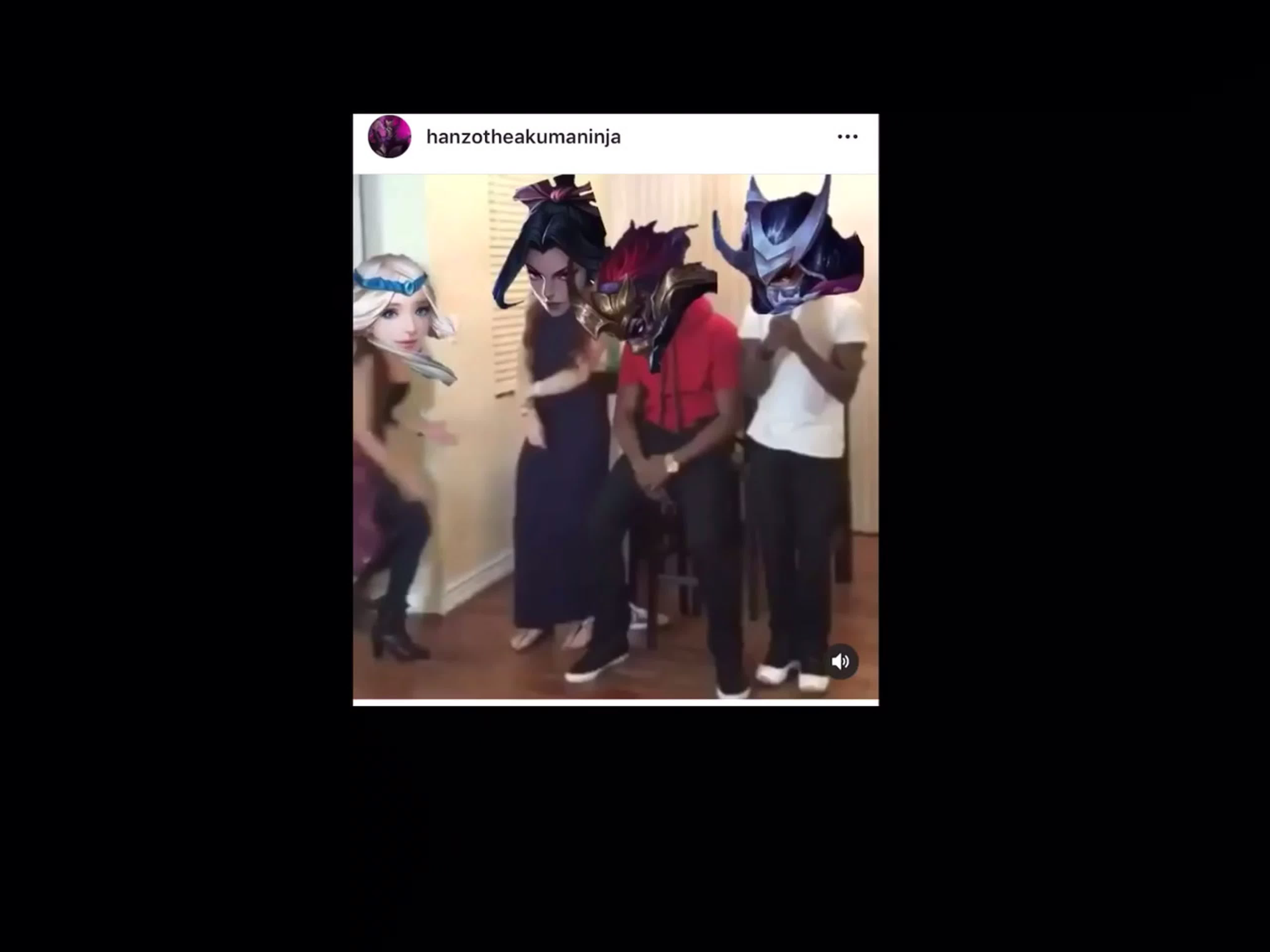 Hanabi and Kagura caught in a compromising position