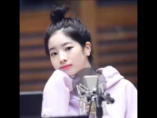 My favorite thing in the world is when dahyun does this 🤨 with her eyebrows