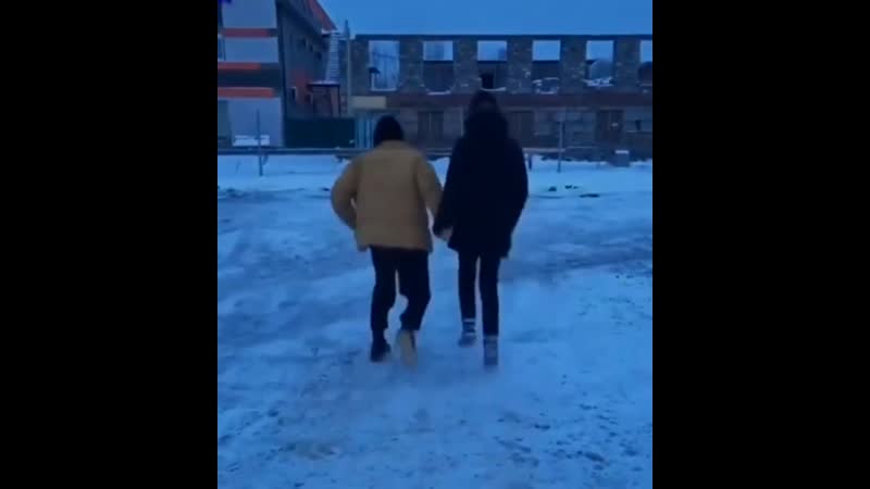 Когда случайно задел рукой жопу друга | орные видосики 480p