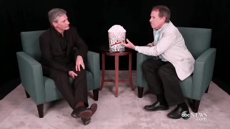 Viggo mortensen sings aragorn's coronation song in elvish