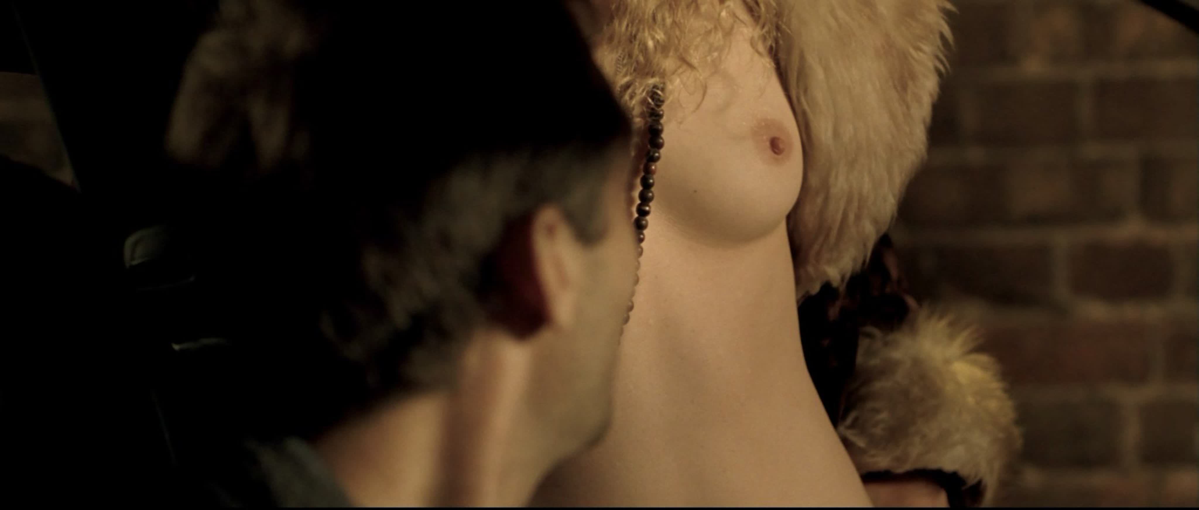 Вера фармига (vera farmiga nude scenes in breaking and entering 2006)  watch online