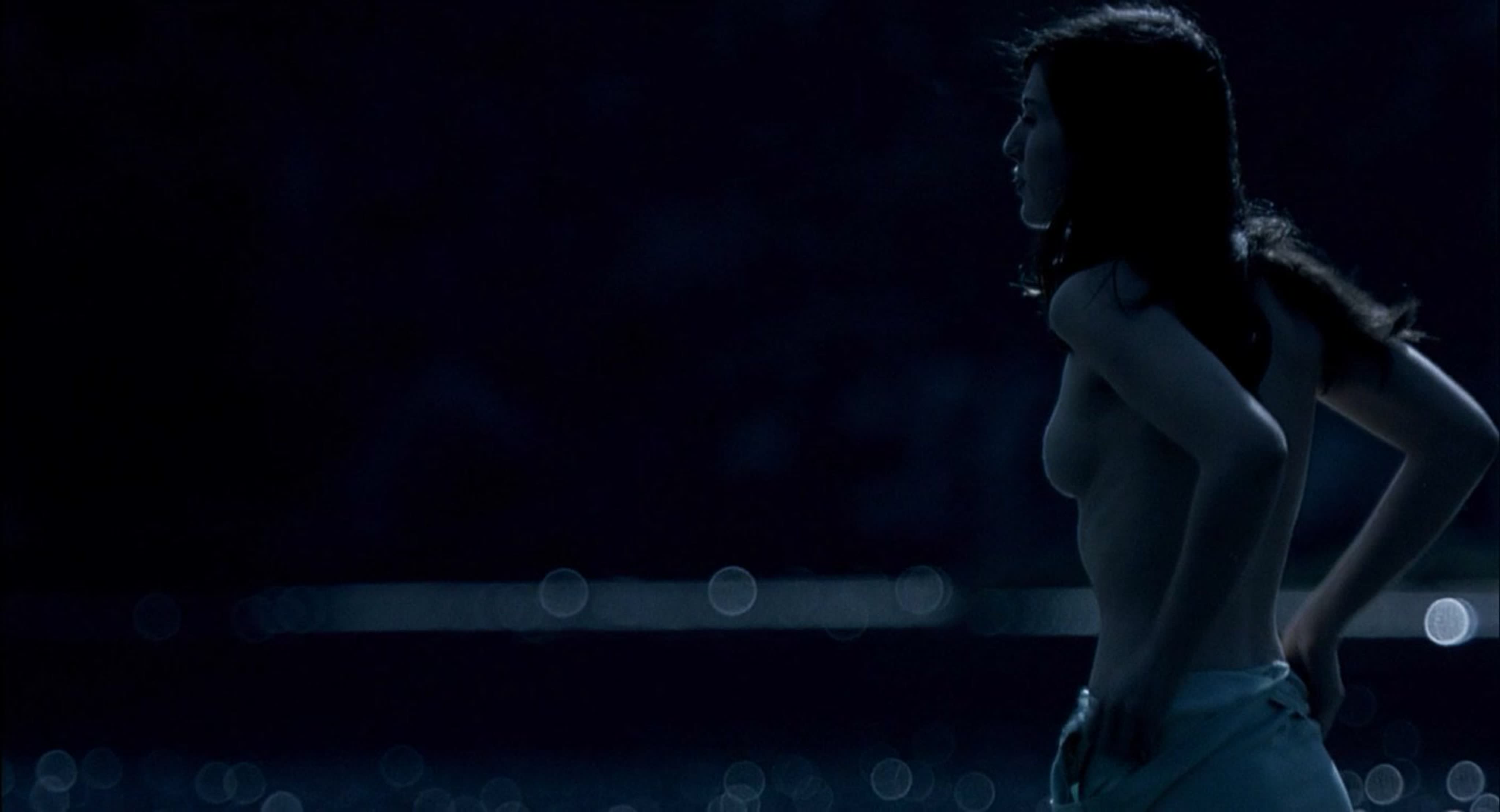Мария вальверде (maría valverde hot scenes in cracks 2009)