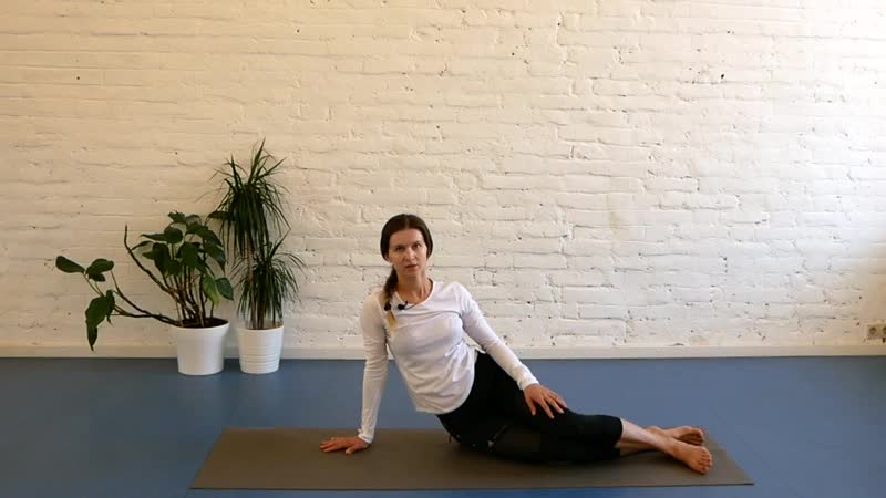 Боковая планка накрываем себя рукой