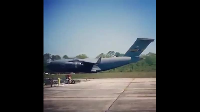 Такой большой, а задний ход даешь