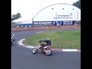 Утренняя тренироа на нарвской