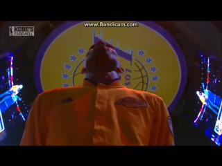 Flea performs national anthem at kobe bryants final game