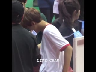 [fancam] 180115 isac 2018 (5)