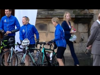 Countess of wessex sets off on edinburgh to london bike ride