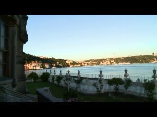 Antonio calloni apresenta palacete de seu personagem na turquia