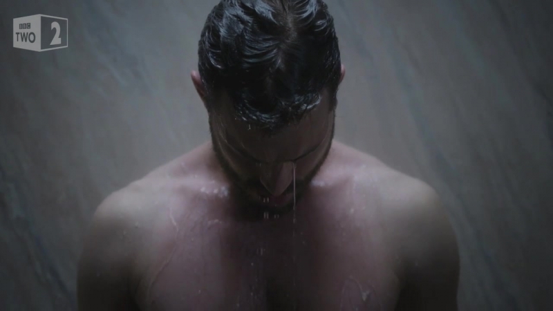 Джейми дорнан обнажился в трейлере сериала "крах"