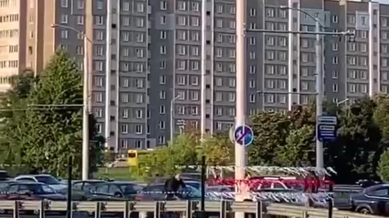 Осеннее обострение в минске началось с появлением неадекватов в разных точках города, которые хотели заблокировать дороги