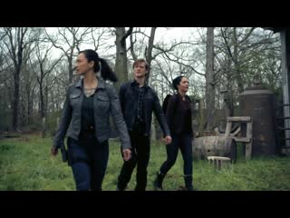 Macgyver 5x09 sneak peek 1 rails + pitons + pulley + pipe + salt"