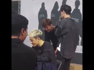 Fansign ikon in yeongdeungpo lotte department store 29 06 17
