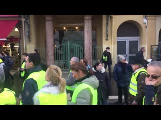 Gilets jaunes nice solidarité avec les blessés