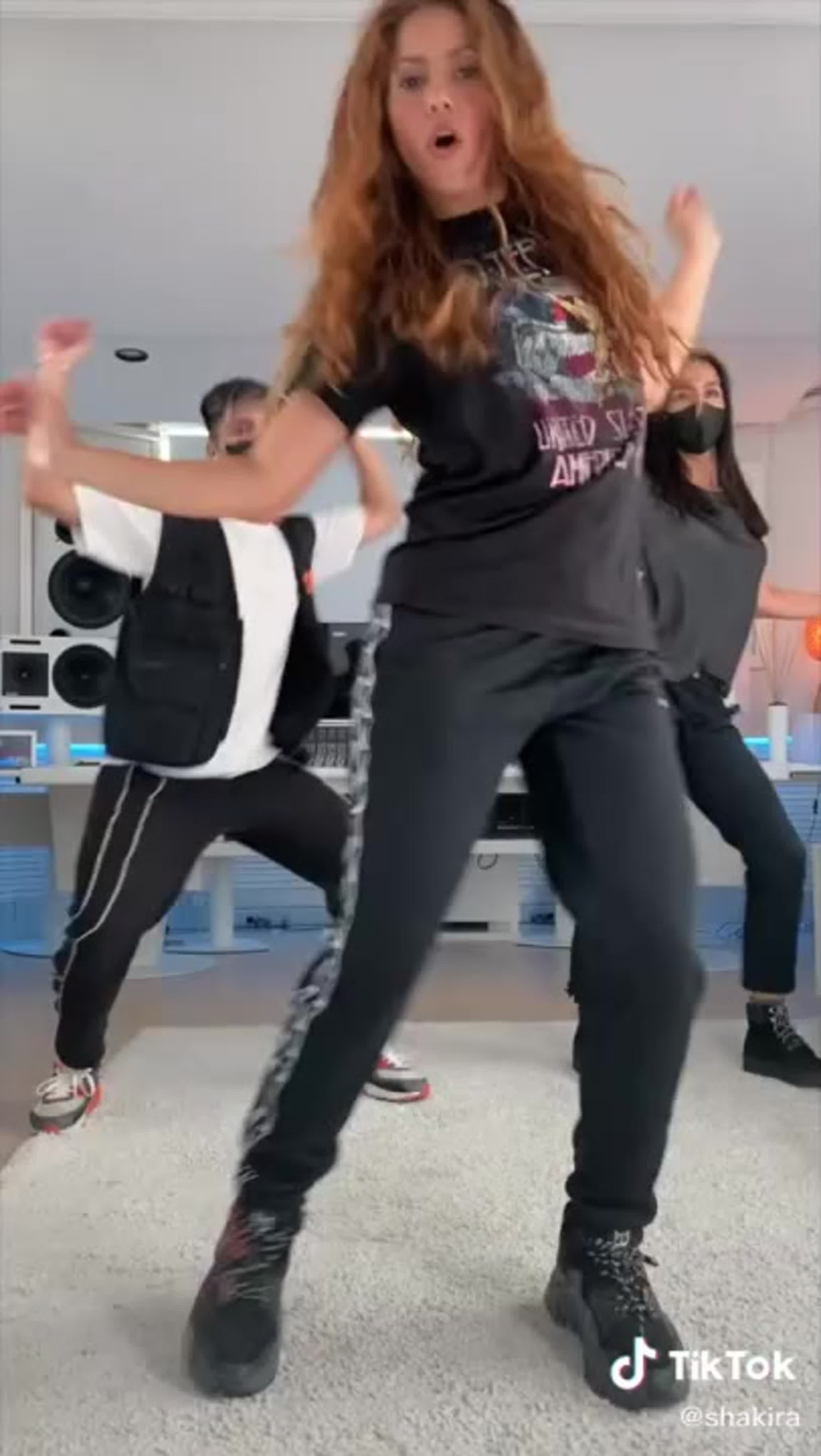tiktok) bep & shakira girl like me - BEST XXX TUBE
