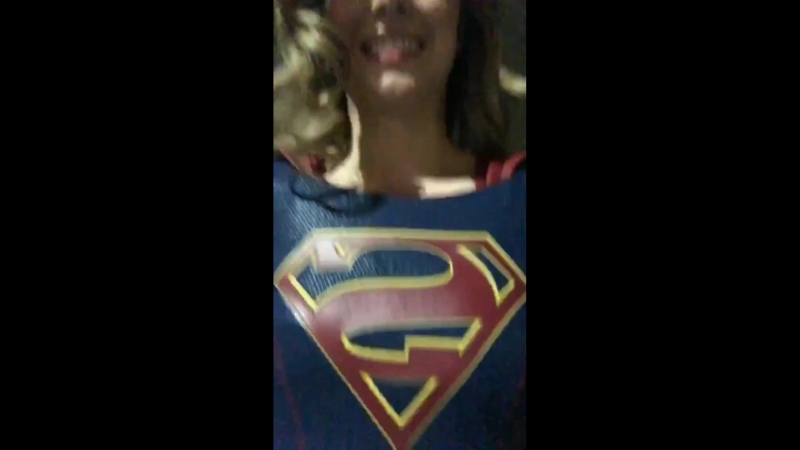 Мелисса бенойст готова к съемкам "супергёрл"!