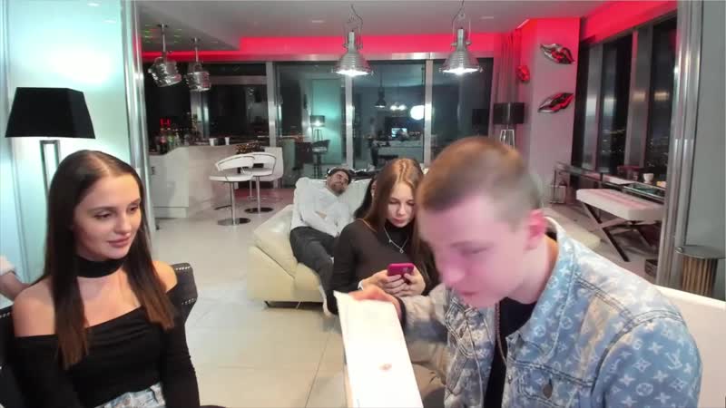 Mellstroy плюет молодые😨🆘 mellstroy девушки со стримов