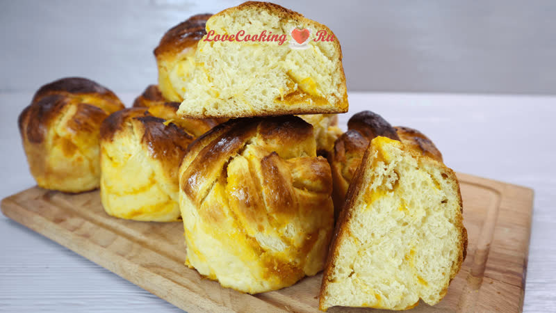 Пышные и ароматные сдобные булочки бриошь