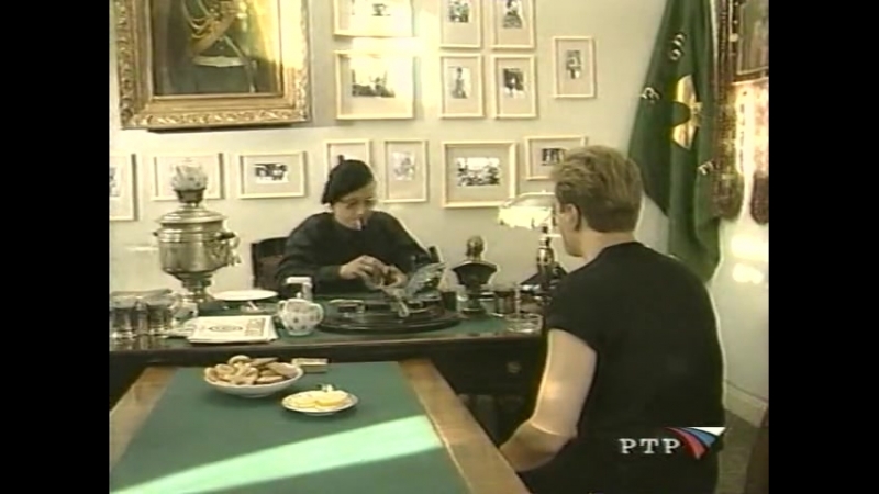 Иван охлобыстин и сергей безруков разыгрывают фарсовый фашизм в сериале "любовь ру" (2000)
