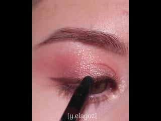 Красивый мэйк с палеткой huda beauty