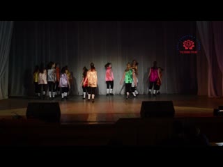 Ансамбль эстрадного танца «энжелс» «барбарелла»