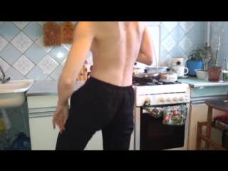 Стриптиз на кухне