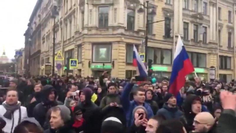 Участники акции навального на невском проспекте (26 03 2017)