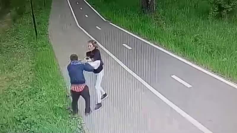 Проводил после неудачного грабежа