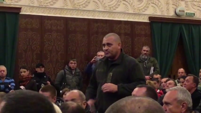 В мариуполе из за земельных участков взбунтовались разъяренные атошники 2