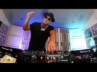 Timmy trumpet x vini vici thunder