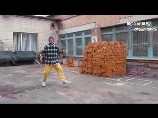 Pop lock and drop it, sponge bob, stanky leg