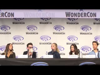 At the 100 wondercon panel, @miselizajane talks about clarke’s relationship with madi in s6 @lolaflanery