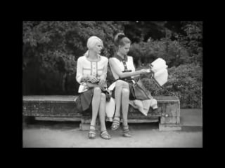 Chanel сквер, фильм карла лагерфельда/ chanel public garden, film by karl lagerfeld