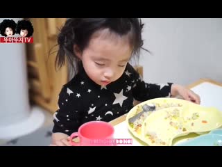 Suji is jeonghan's daughter heart eyes jeonghan seventeen @pledis 17 @oct 1004 @1zero ( 720 x 1248 ) mp4