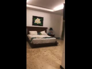 Не закрыли окно в номере, бали (vhs video)