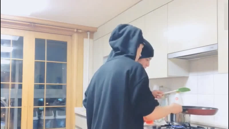 Soft boys minho and jeongin