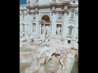 Trevi fountain| history porn