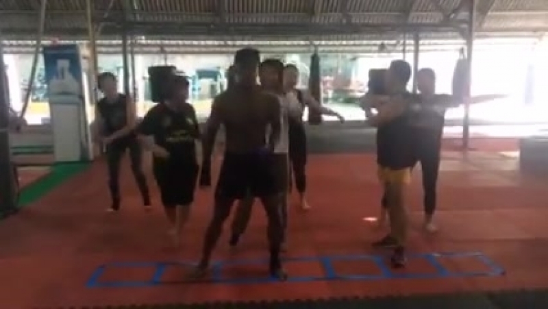 Буакав поет