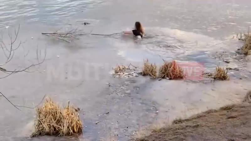 Мать троих детей, педиатр и молодые гастроэнтеролог алина героически вытащила из под льда секс