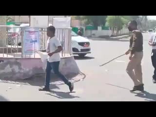 Indian police enforcement stayhome ( 352 x 640 ) mp4
