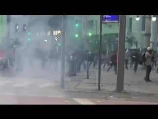 (exclusive footage)(riots) chaos breaks out in rio de janeiro