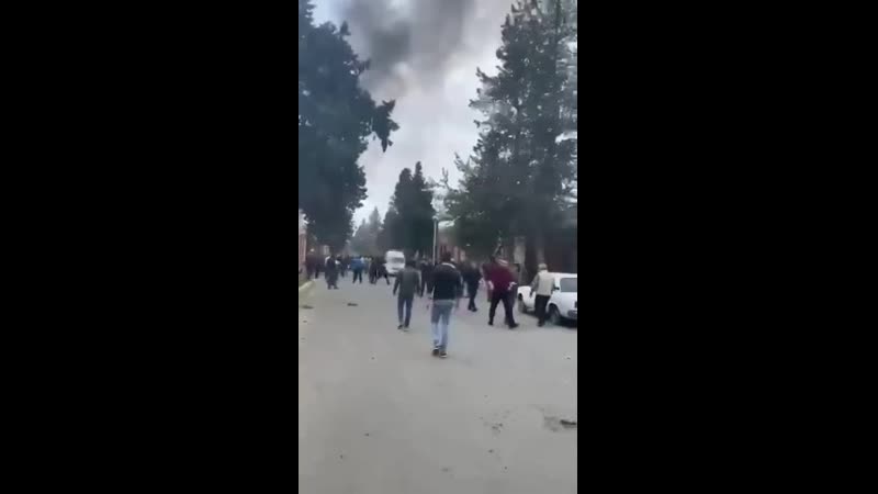 Азербайджанцы в панике гянджа под обстрелом