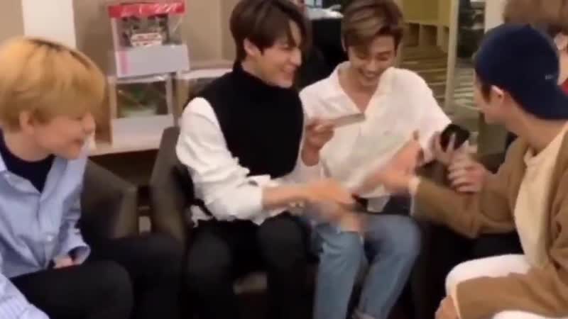 Jeno slapping to jaemin