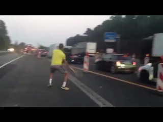 Jerzy janowicz in traffic jam