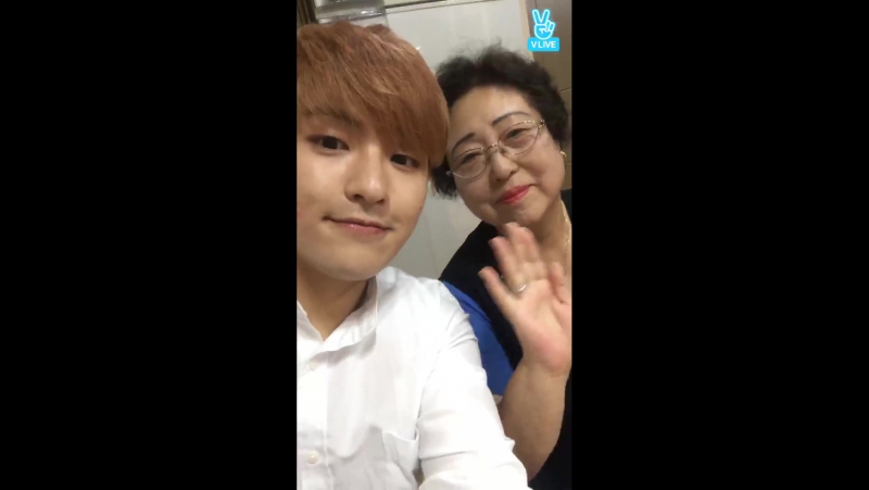 [v live] 170601 [ hyukjin ] the place that causes nostalgia for childhood